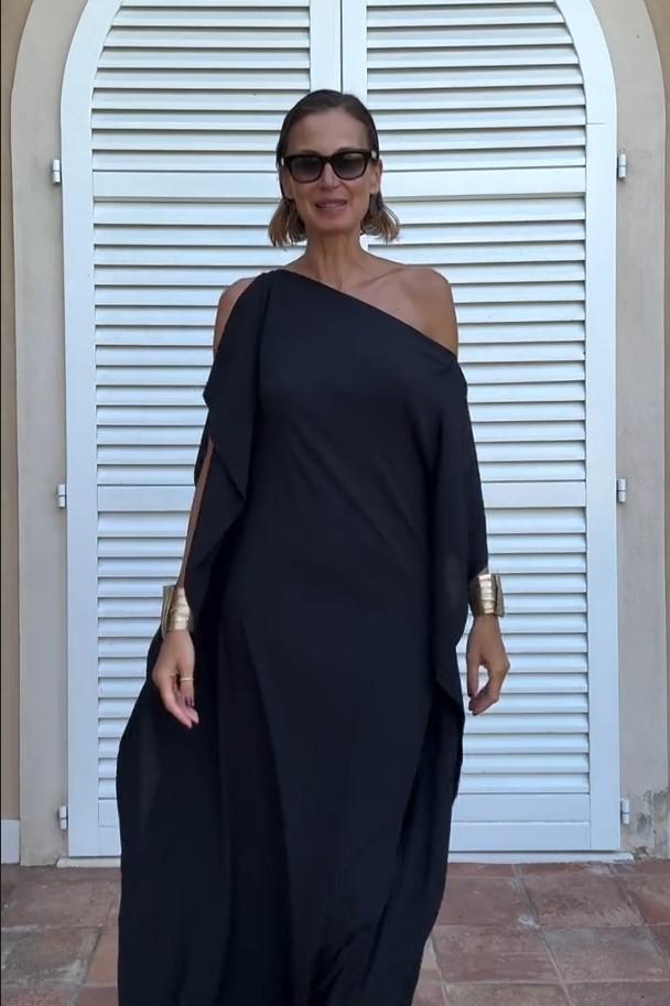 Lightweight Asymmetric Dress with Belt – Leia – view 2