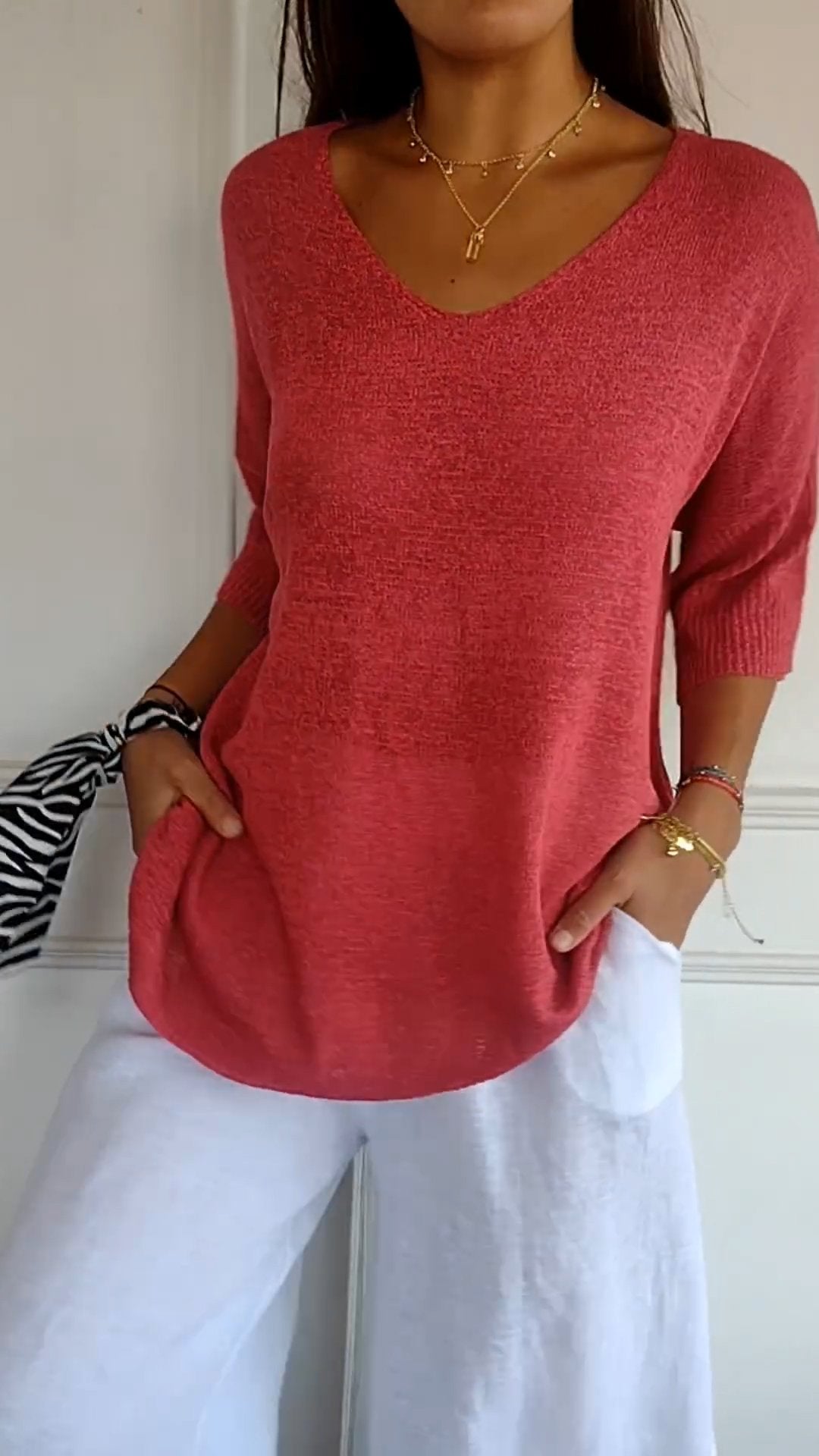 Women's Knit V-Neck Tee – Fabiene