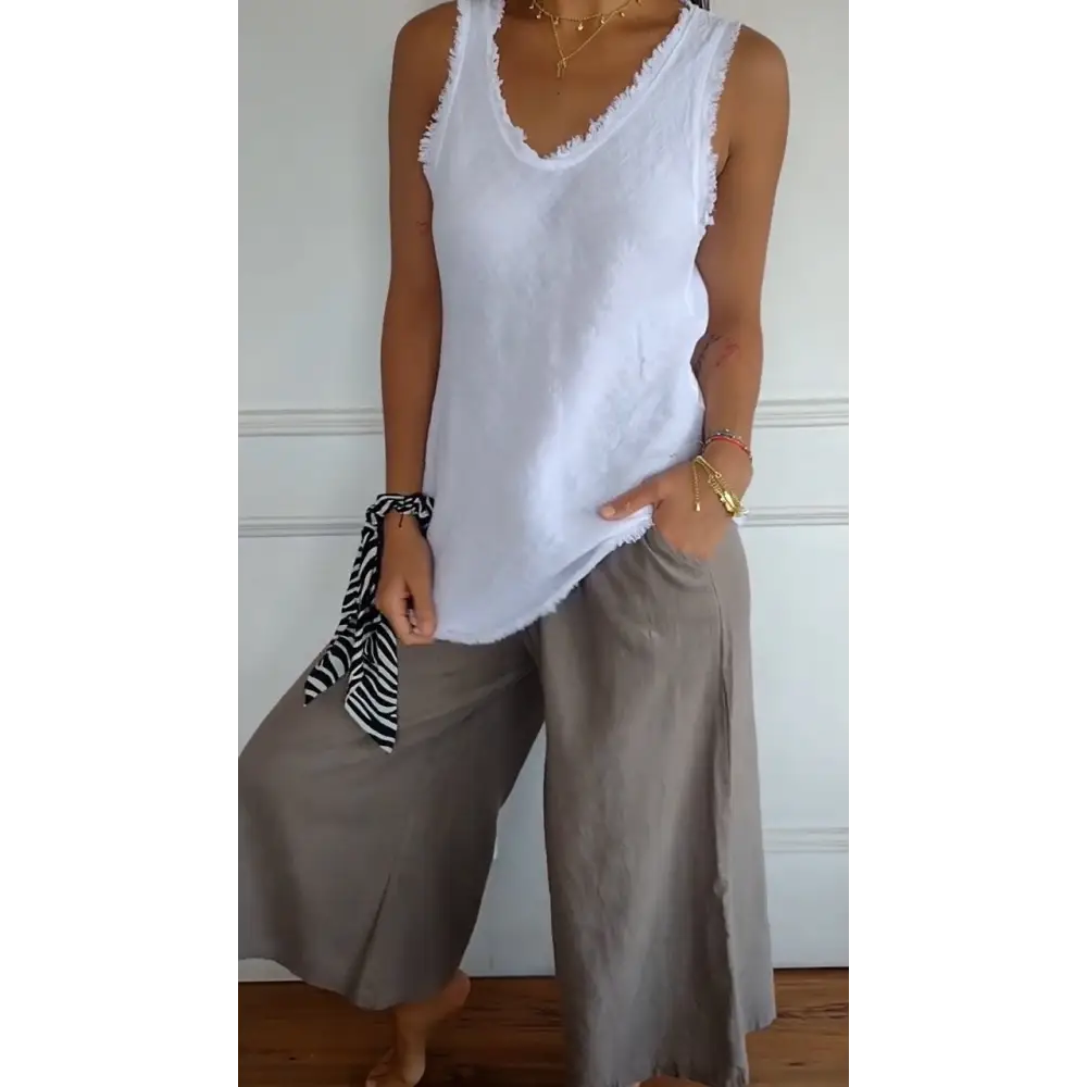 Cotton-Linen V-Neck Tank with Raw Edges – Joelle – White