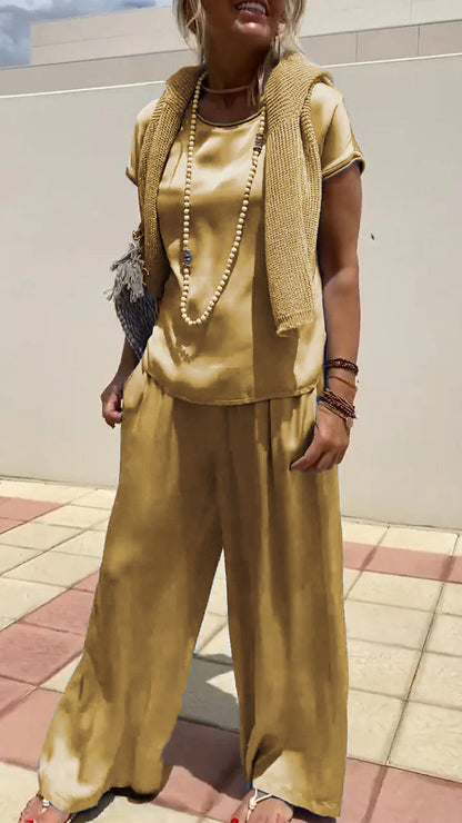 Two-Piece Satin Short-Sleeve Crewneck Set – Calla – Gold