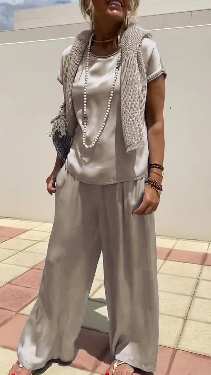 Two-Piece Satin Short-Sleeve Crewneck Set – Calla – Apricot
