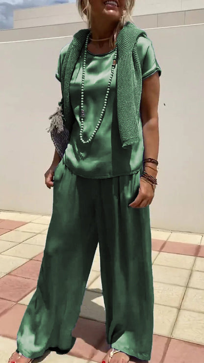 Two-Piece Satin Short-Sleeve Crewneck Set – Calla – Green