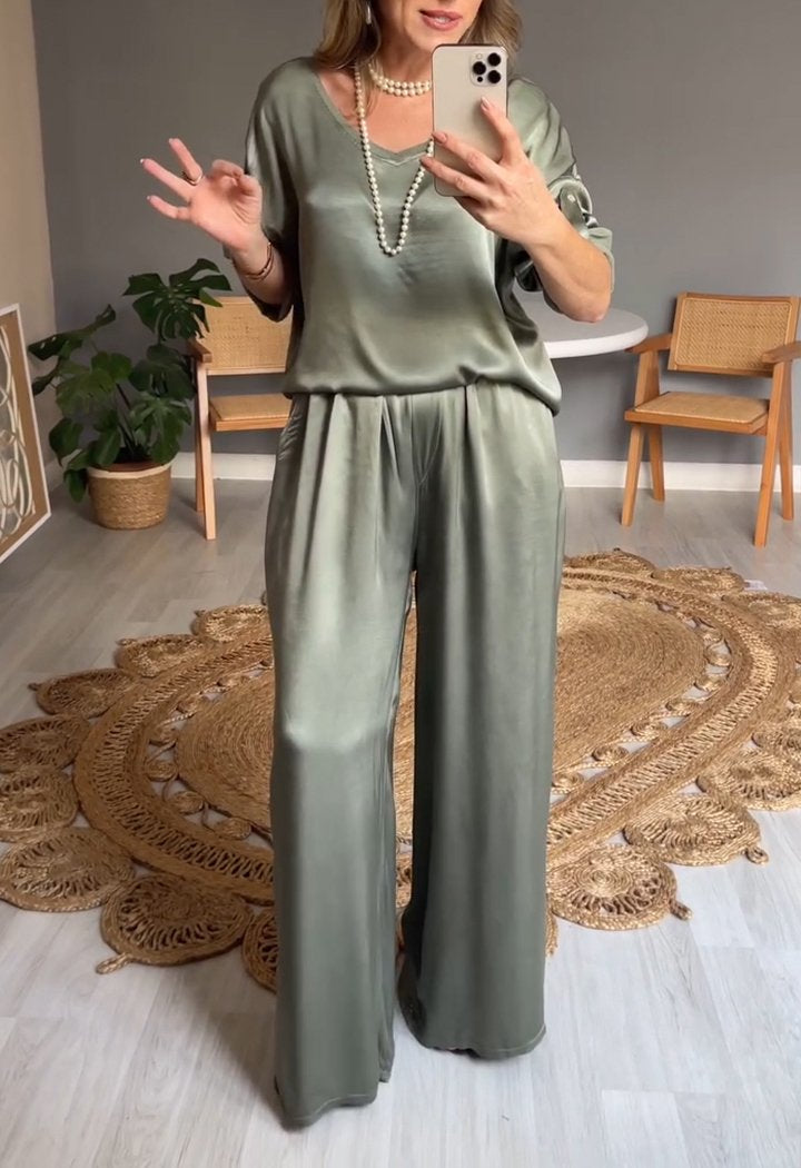 Two-Piece Satin Crewneck Set with Elbow Sleeves – Leonora – view 2