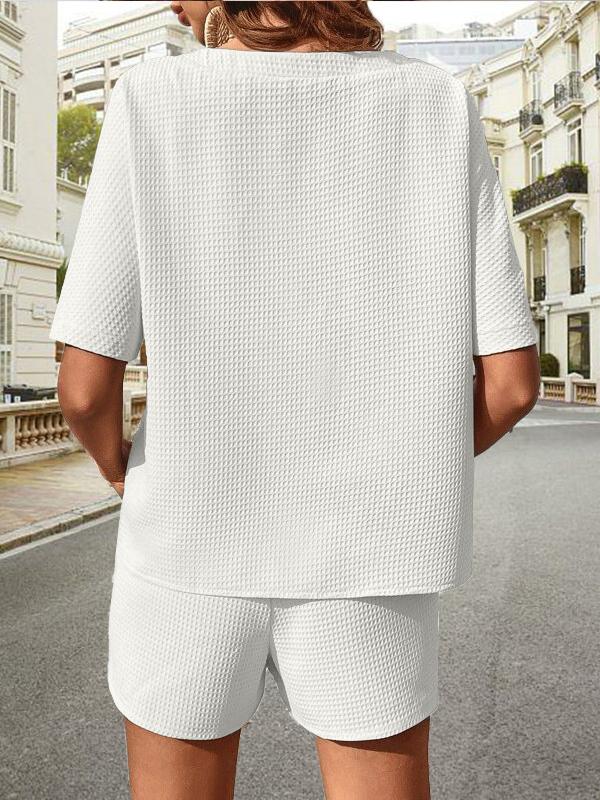 Two-Piece Set with Short-Sleeve Shirt and Shorts – Phoebe