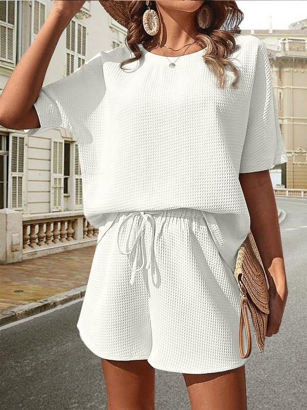 Two-Piece Set with Short-Sleeve Shirt and Shorts – Phoebe – White