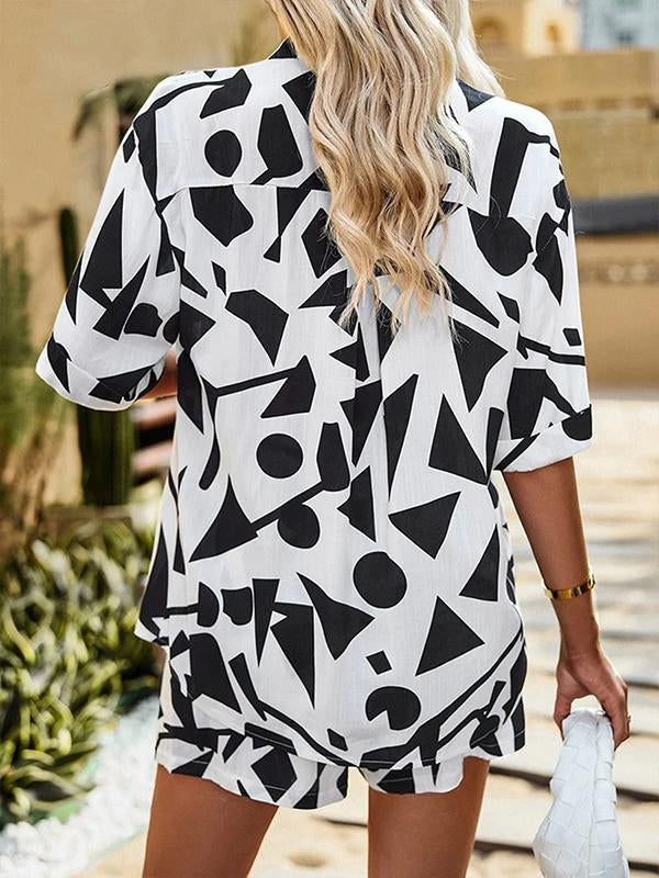 Two-Piece Set with Printed Relaxed Shirt and Shorts – Elsa – view 2