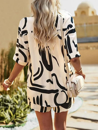 Two-Piece Set with Printed Relaxed Shirt and Shorts – Elsa – view 4