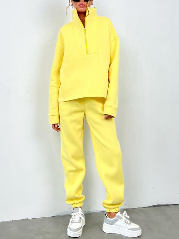 Women's Casual Two-Piece Athleisure Set with Zip Turtleneck – Ainsley – Yellow