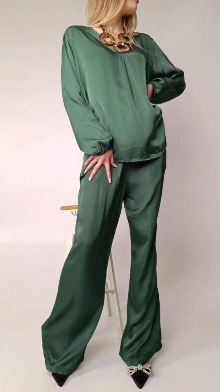 Women's Comfort Satin Long-Sleeve Crewneck Set – Carys – view 4