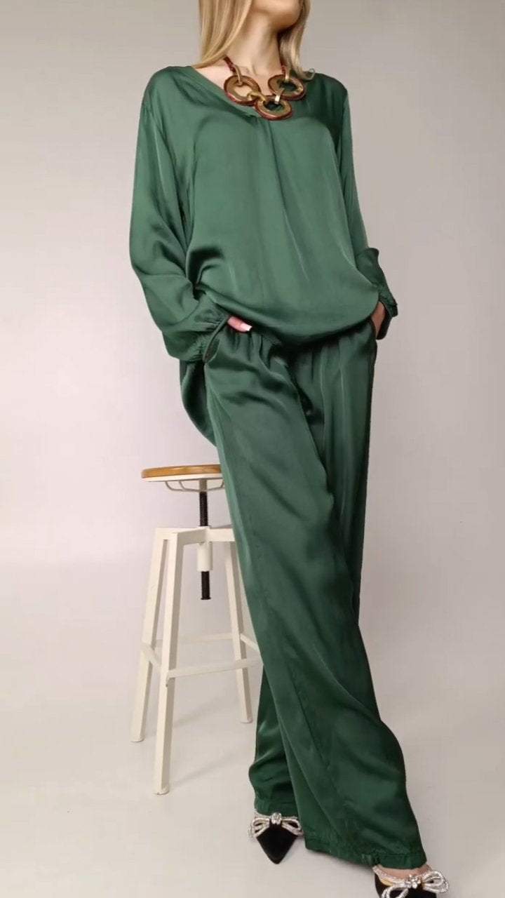 Women's Comfort Satin Long-Sleeve Crewneck Set – Carys