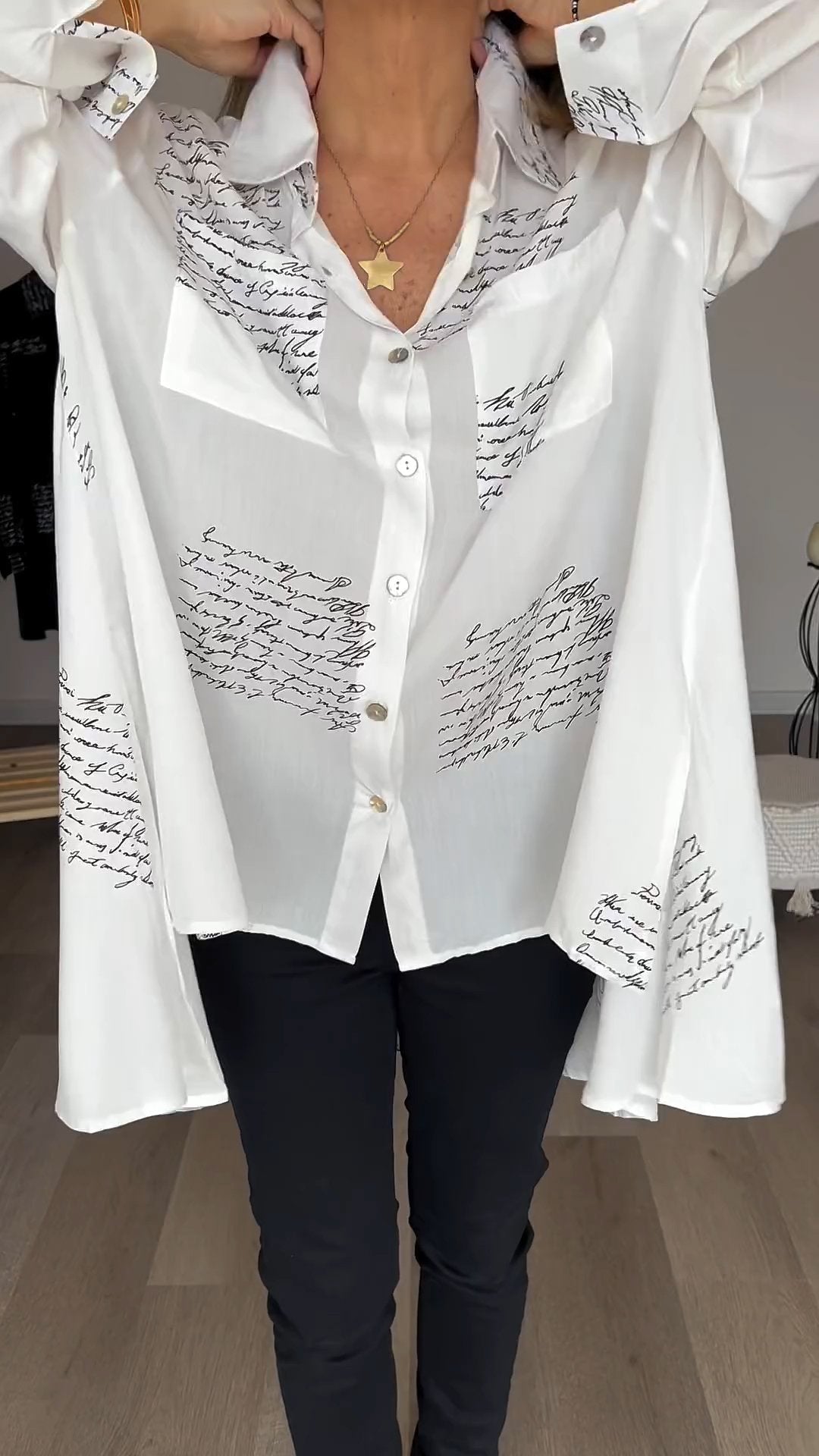 Letter-Print Lapel Shirt – Valeska – view 3