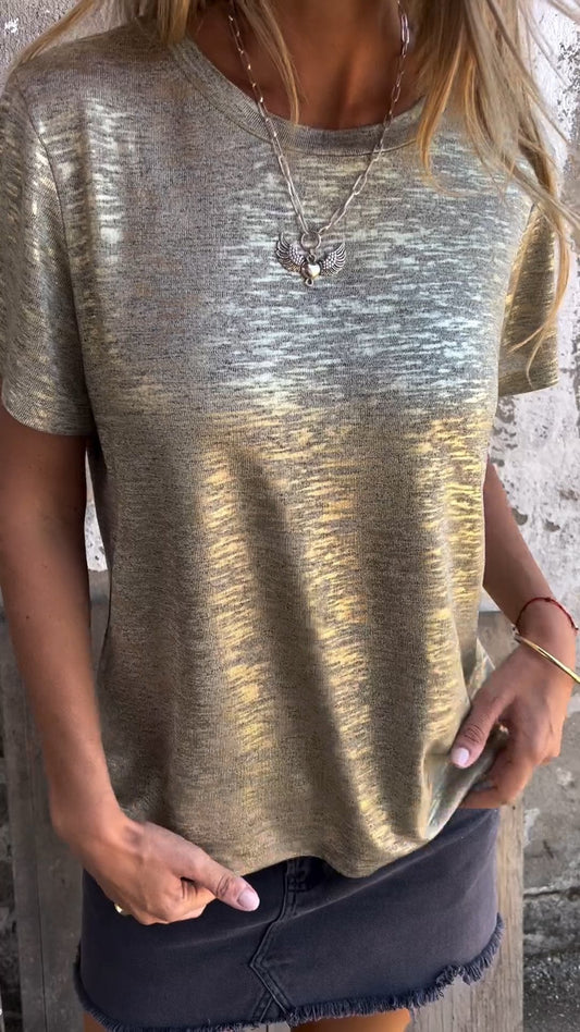 Short-Sleeve Crewneck Tee with Embossed Print – Mercer – Gold