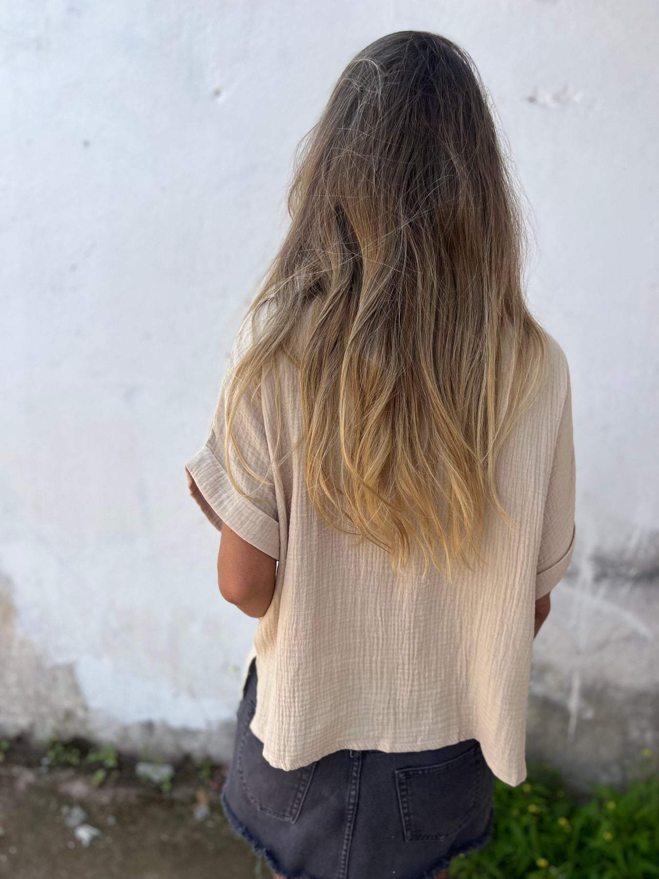 Casual Cotton-Linen Short-Sleeve Blouse with Lapel and Buttons – Maren – view 2