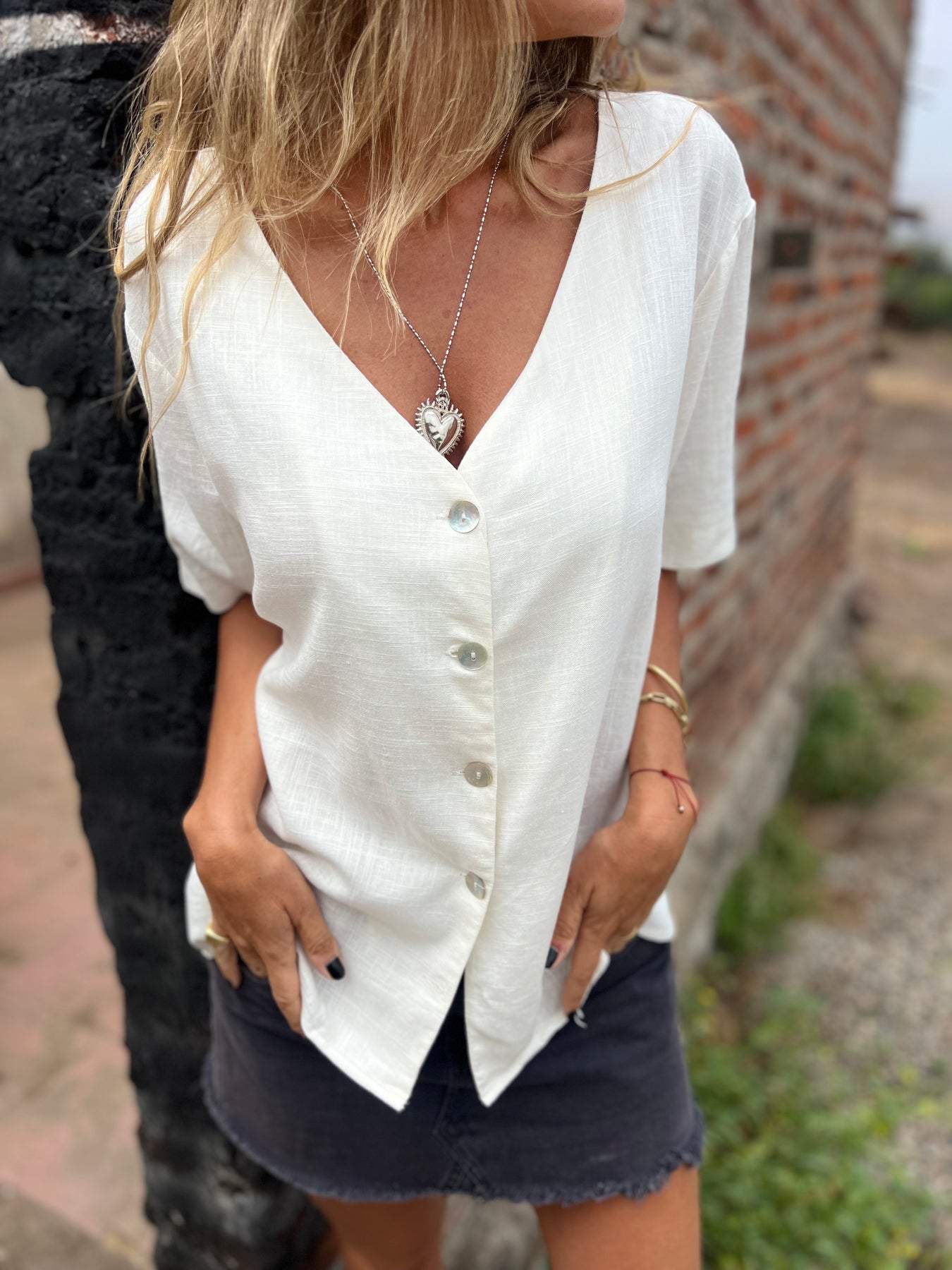 Cotton-Linen V-Neck Button Shirt – Imogen – White
