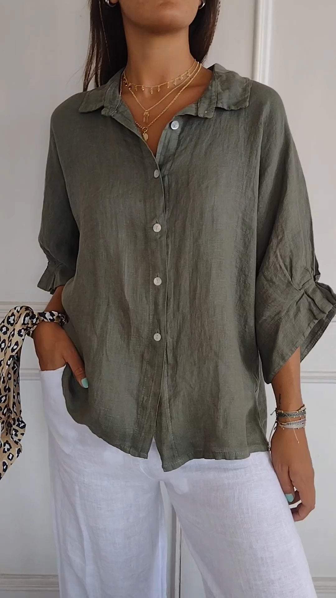Casual Cotton-Linen Shirt with Tie Back and Lapel – Giselle – Military Green