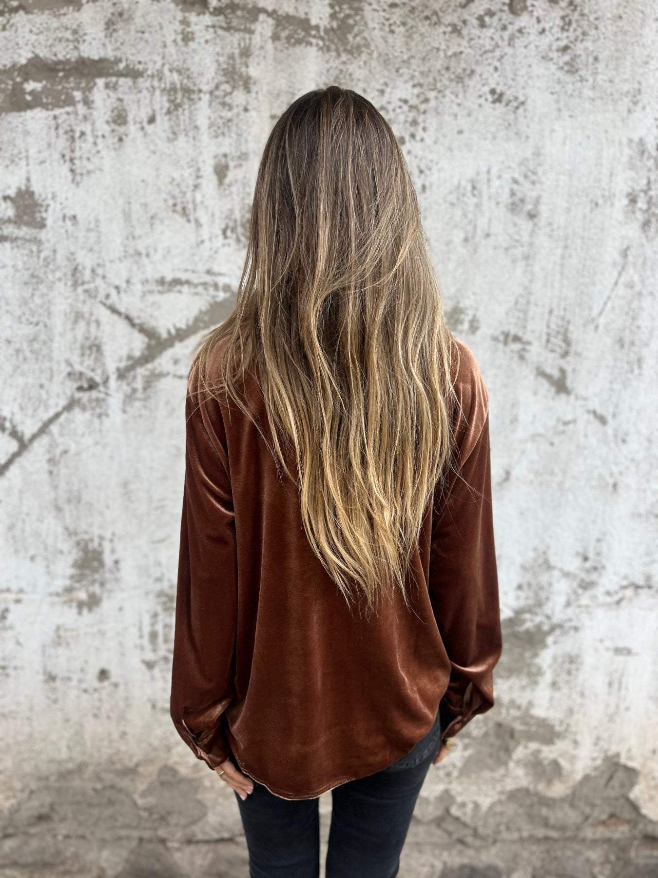 Casual Velvet Long-Sleeve Lapel Shirt – Serena – view 6