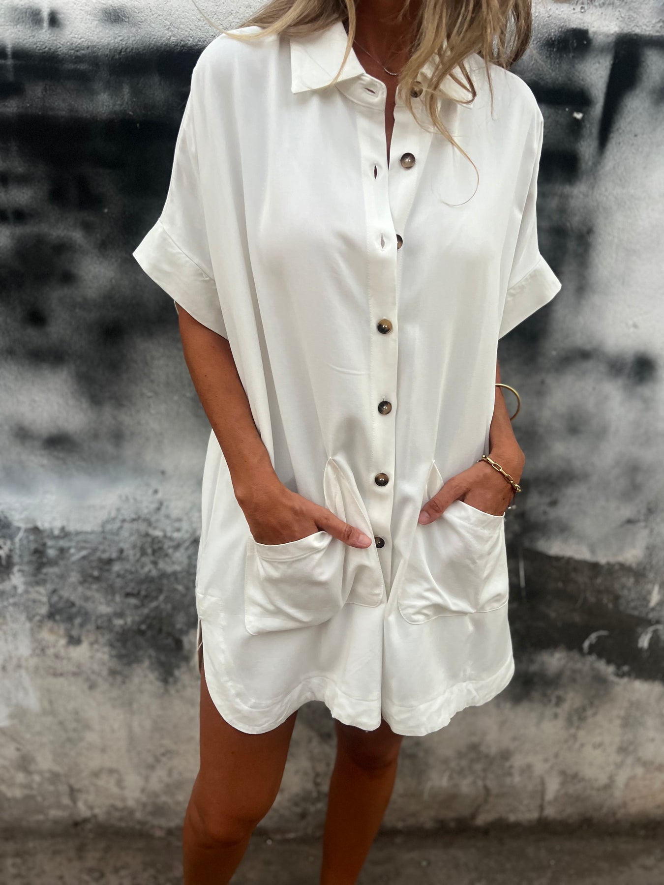 Comfort Long Cotton-Linen Shirt – Amara – view 2