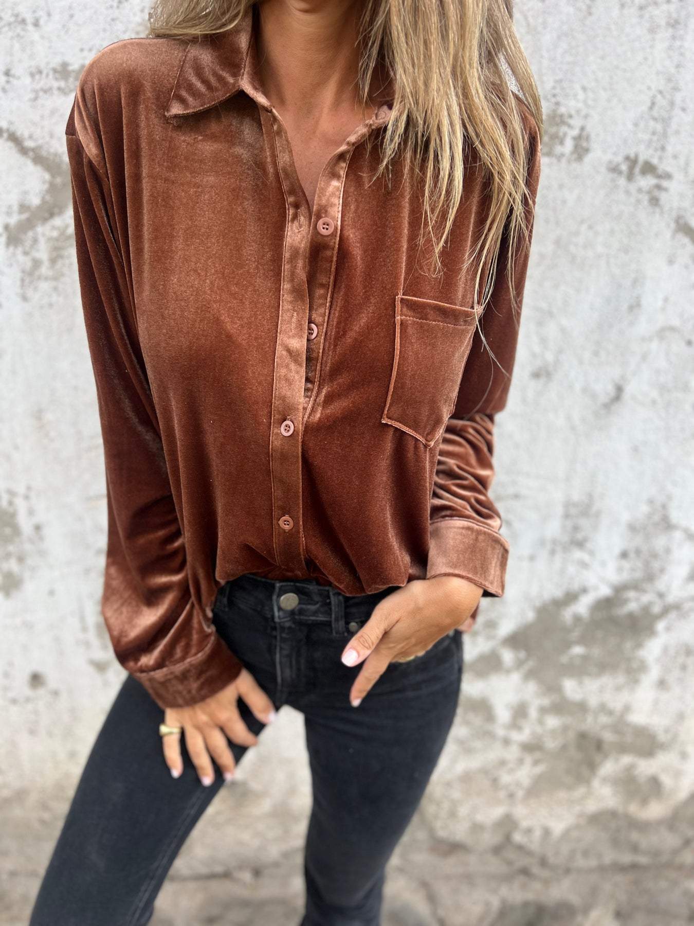 Casual Velvet Long-Sleeve Lapel Shirt – Serena – Brown