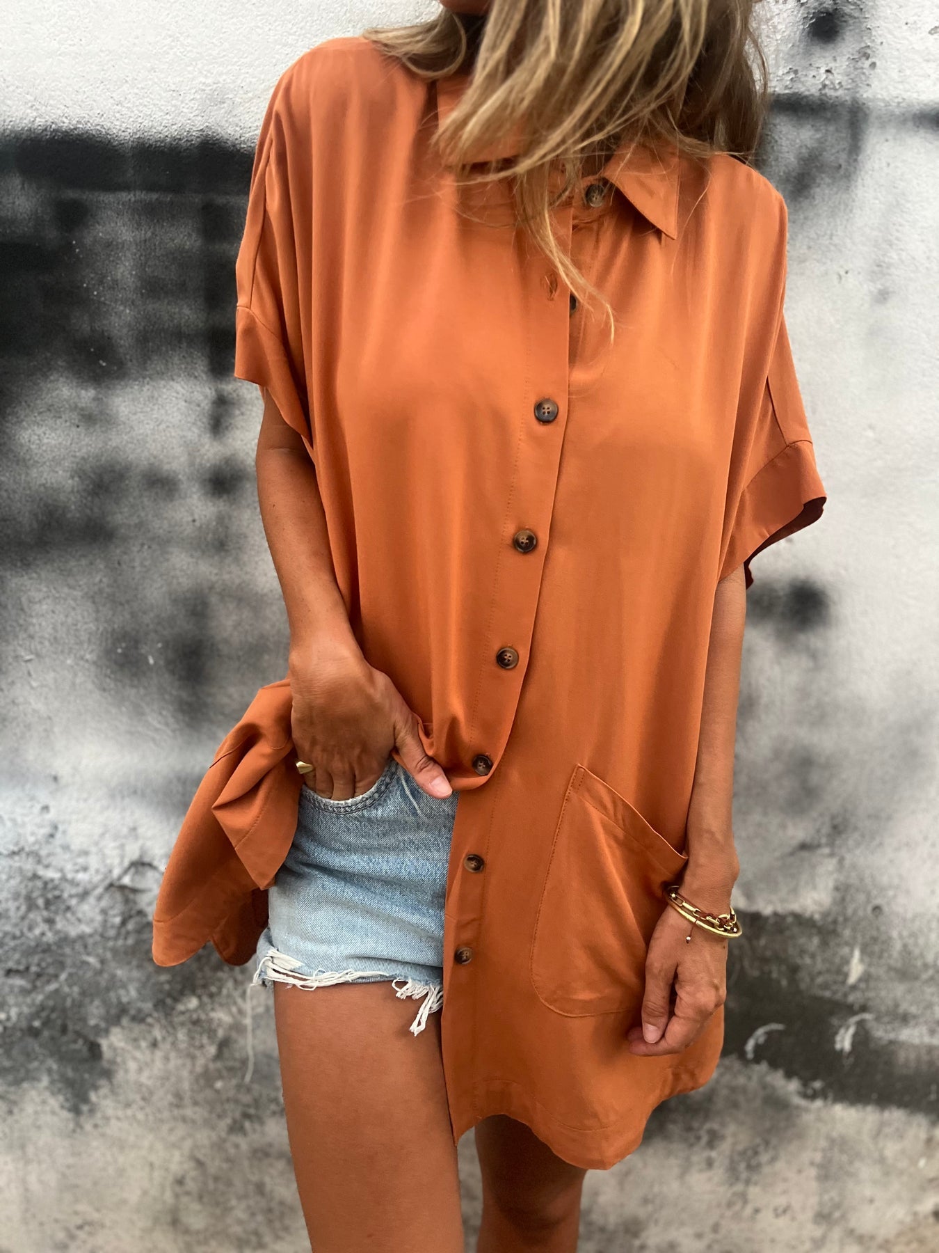 Comfort Long Cotton-Linen Shirt – Amara – view 6