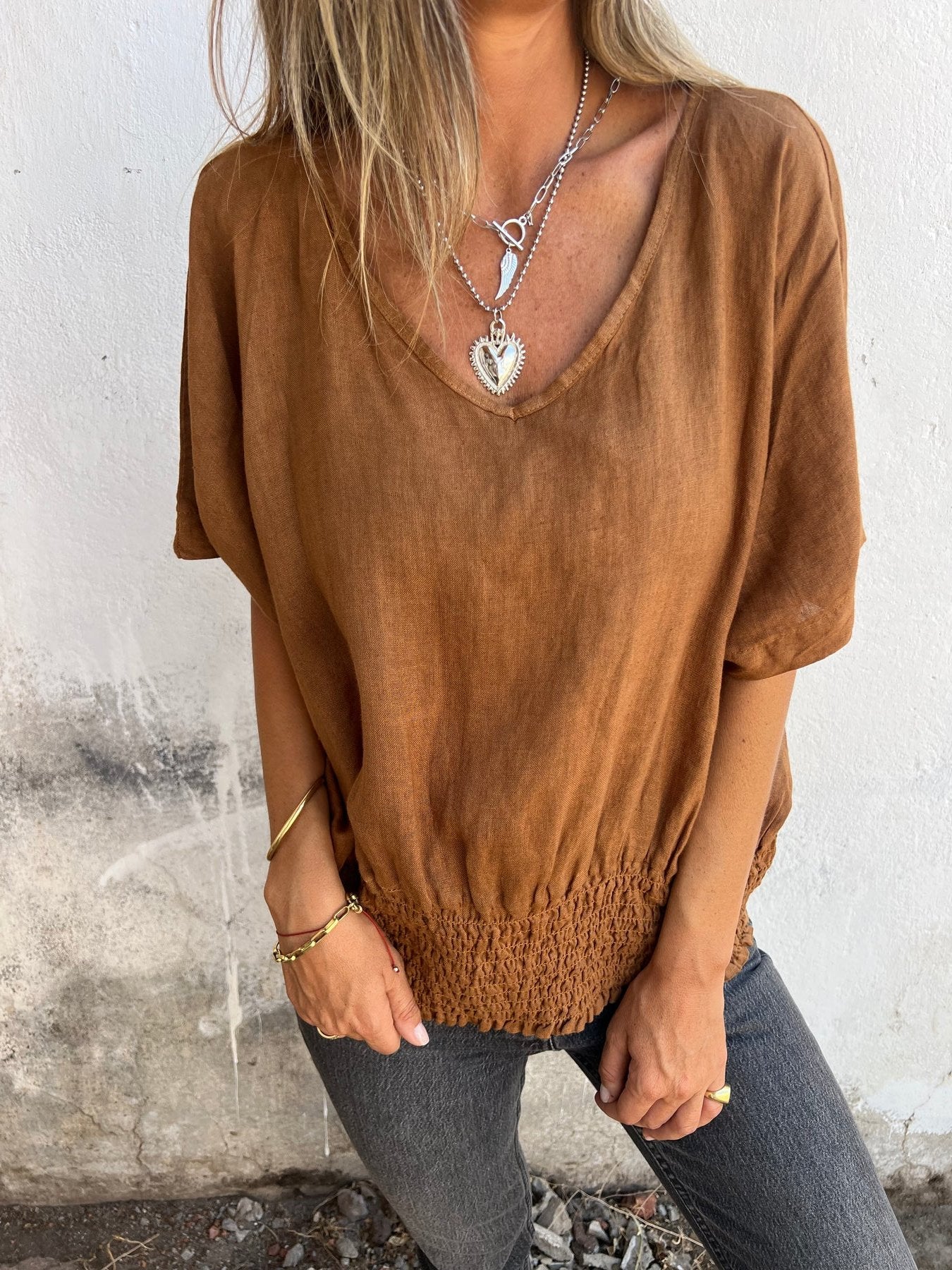Comfort Fitted V-Neck Tee – Brielle – view 2
