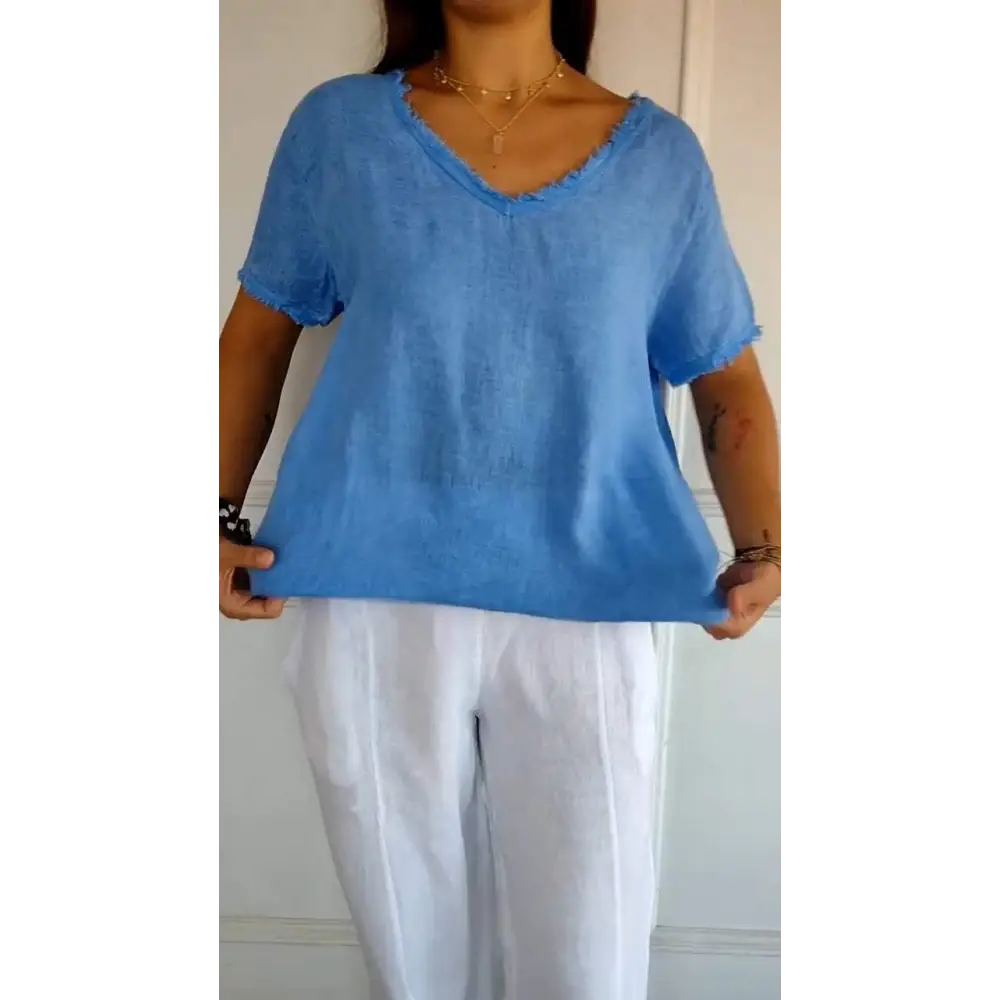 Cropped Casual V-Neck Blouse – Quinn