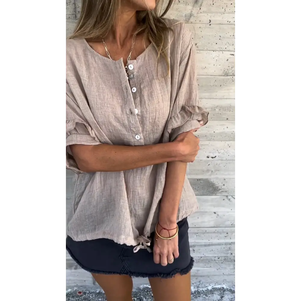 Crewneck Blouse with Ruffled Lotus Hem – Kinsley