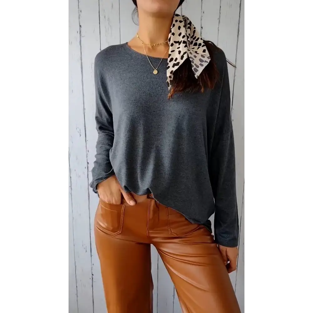 Comfort Long-Sleeve Crewneck Blouse – Brooke – Gray