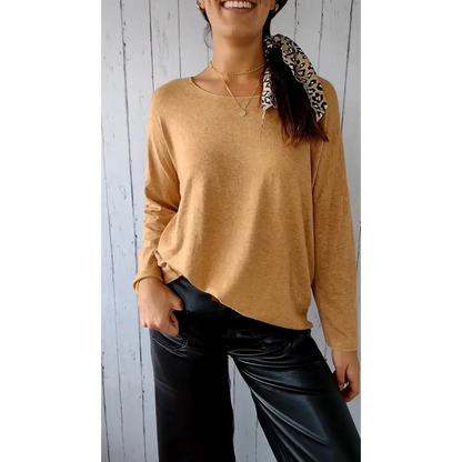 Comfort Long-Sleeve Crewneck Blouse – Brooke – Brown