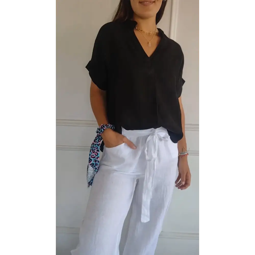 Cotton-Linen Short-Sleeve V-Neck Blouse – Cecilia – view 3