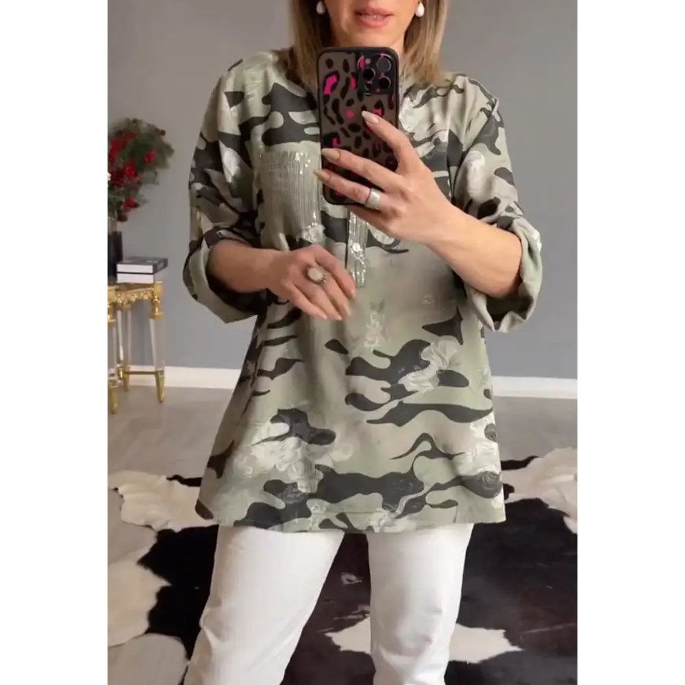 Printed V-Neck Blouse – Kassidy – Military Green