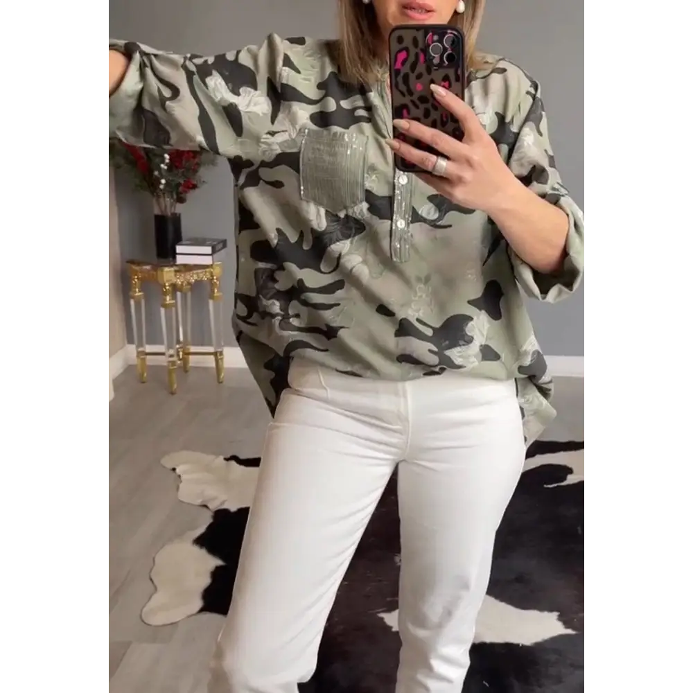 Printed V-Neck Blouse – Kassidy – view 3