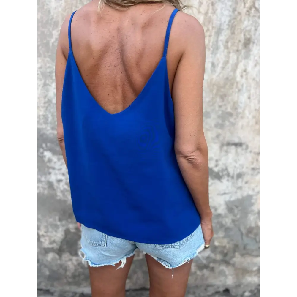 Solid V-Neck Halter Tank – Scarlett – view 2