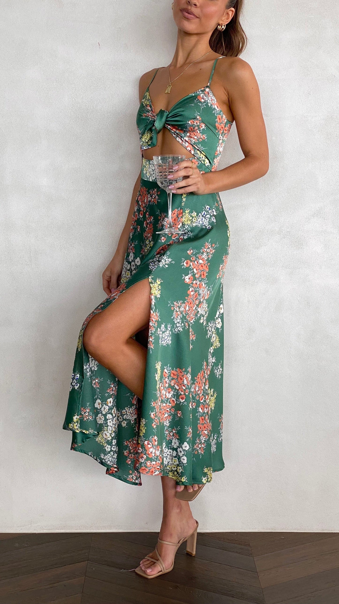 Women's Floral Midi Dress with Bow and Waist Cutout – Camila – view 5